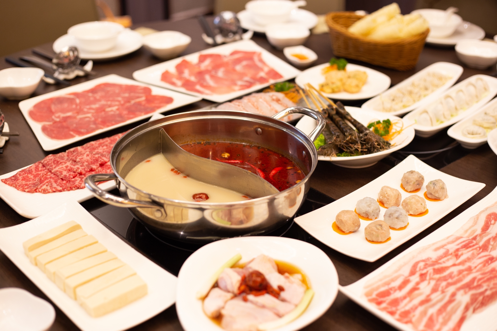 Imperial Treasure Steamboat Restaurant Opens in iapm, Shanghai China